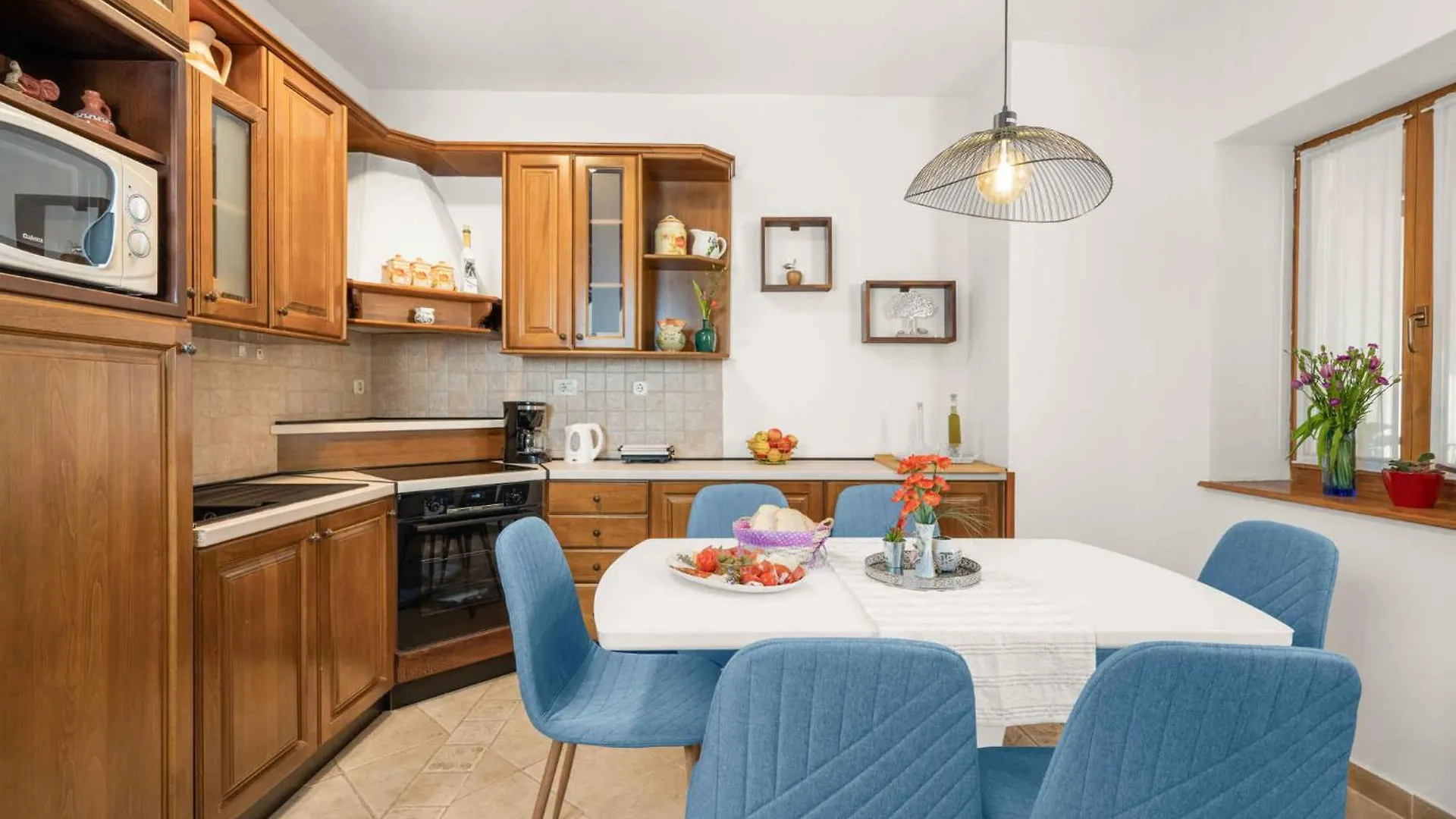 Apartment In Krsan 8886